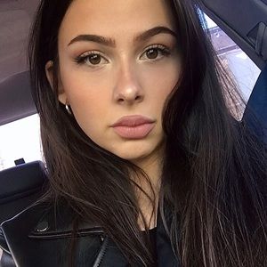 Meet your Posher, Sasarah